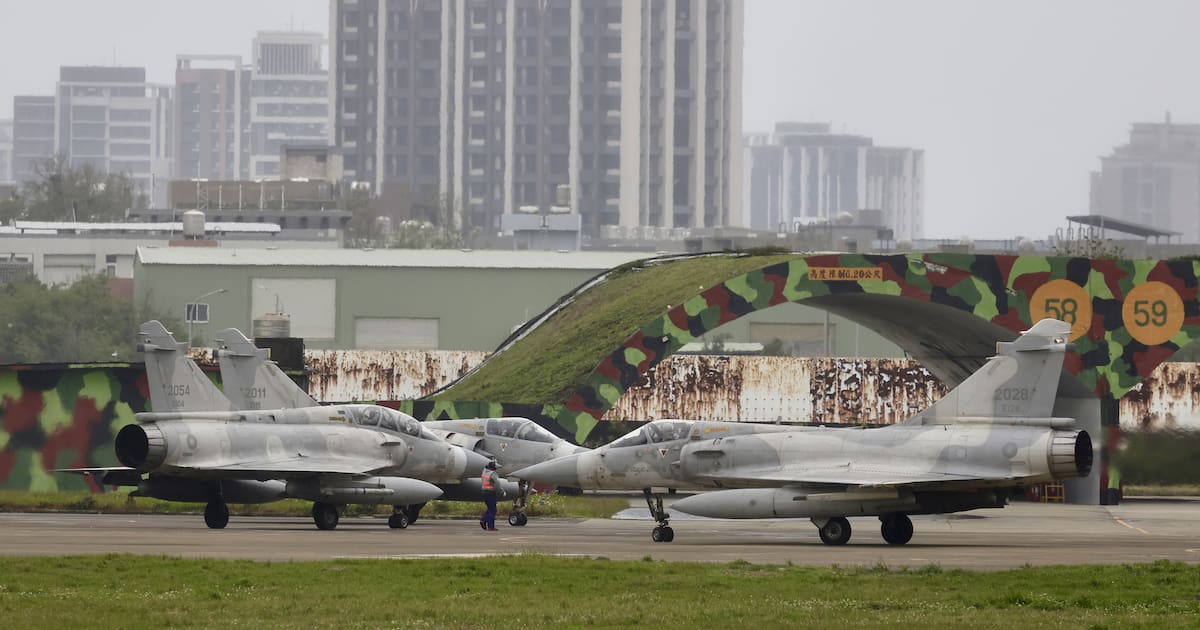 Taiwán confirma compra de armamento por más de $11.000 millones de dólares