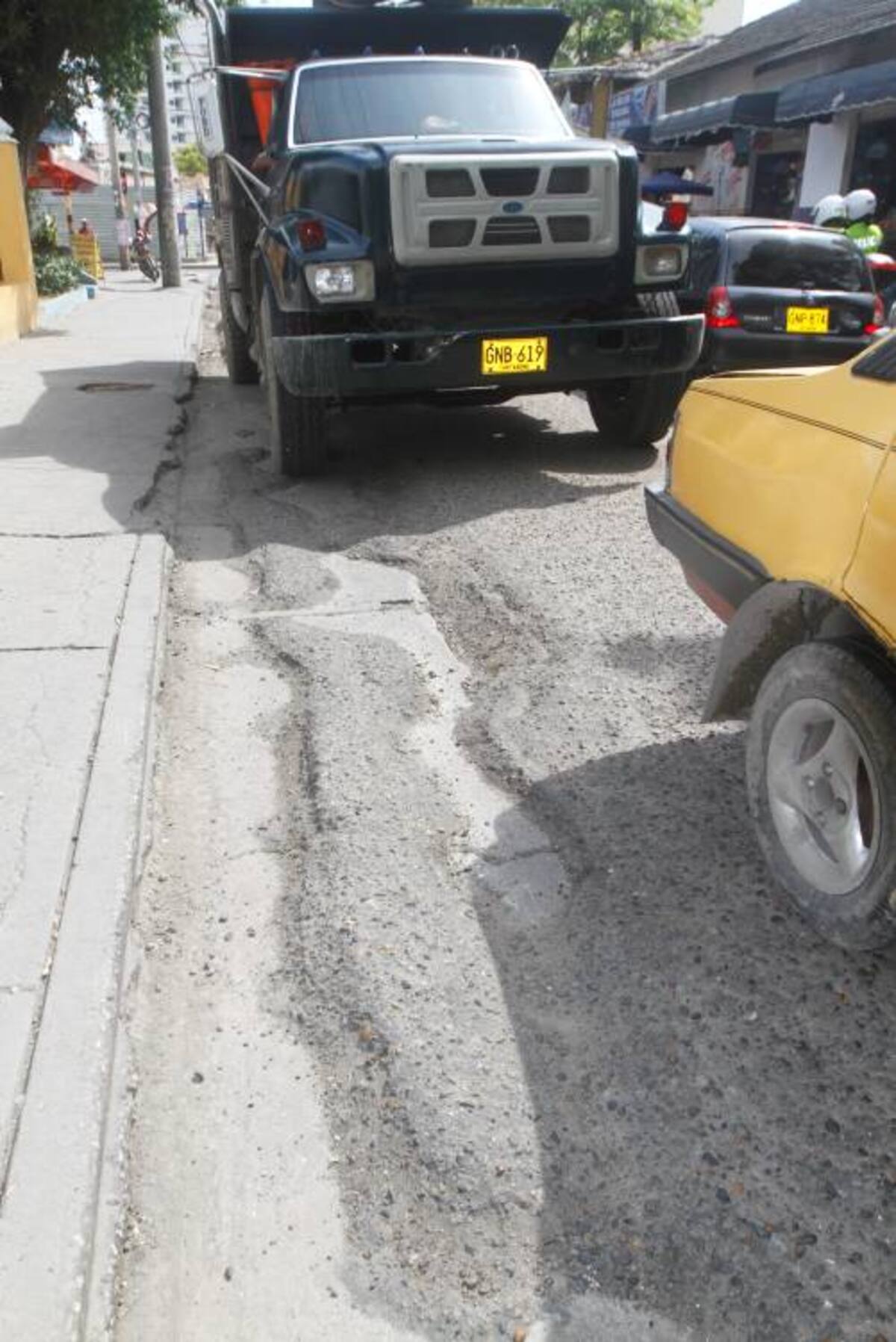 Avenida de la Asamblea. JULIO CASTAÑO - EL UNIVERSAL