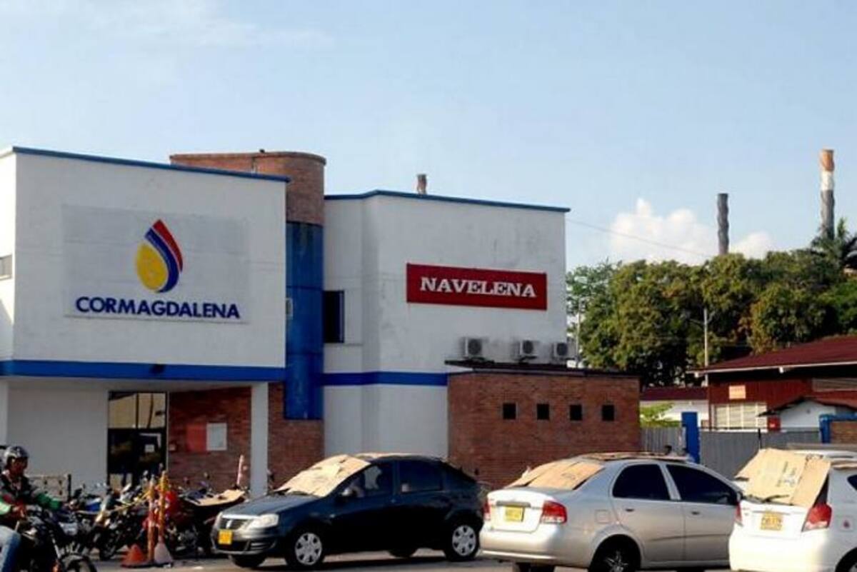 la compañía reflejó obligaciones vencidas a más de 90 días que representan más del 10% de su pasivo externo.