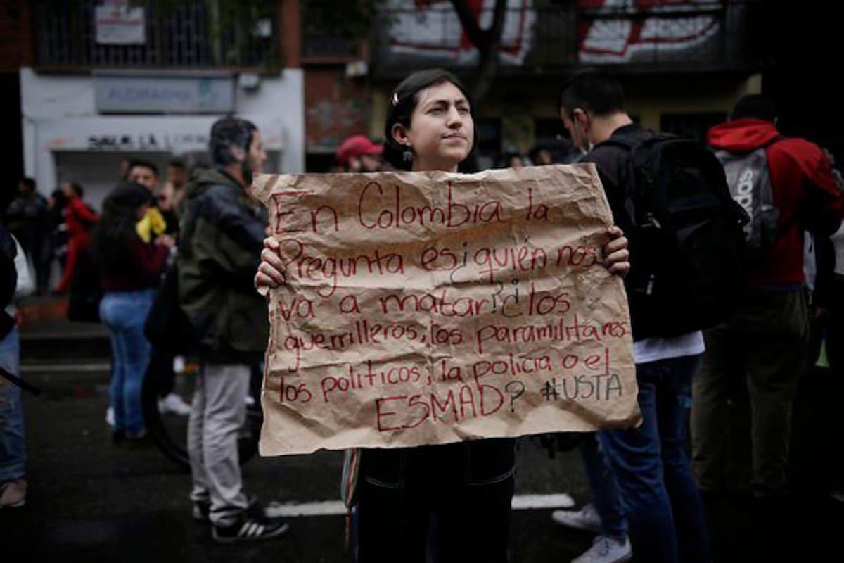 Tras muerte de Dilan Cruz, estudiantes se retiran de mesa de concertación con el Gobierno