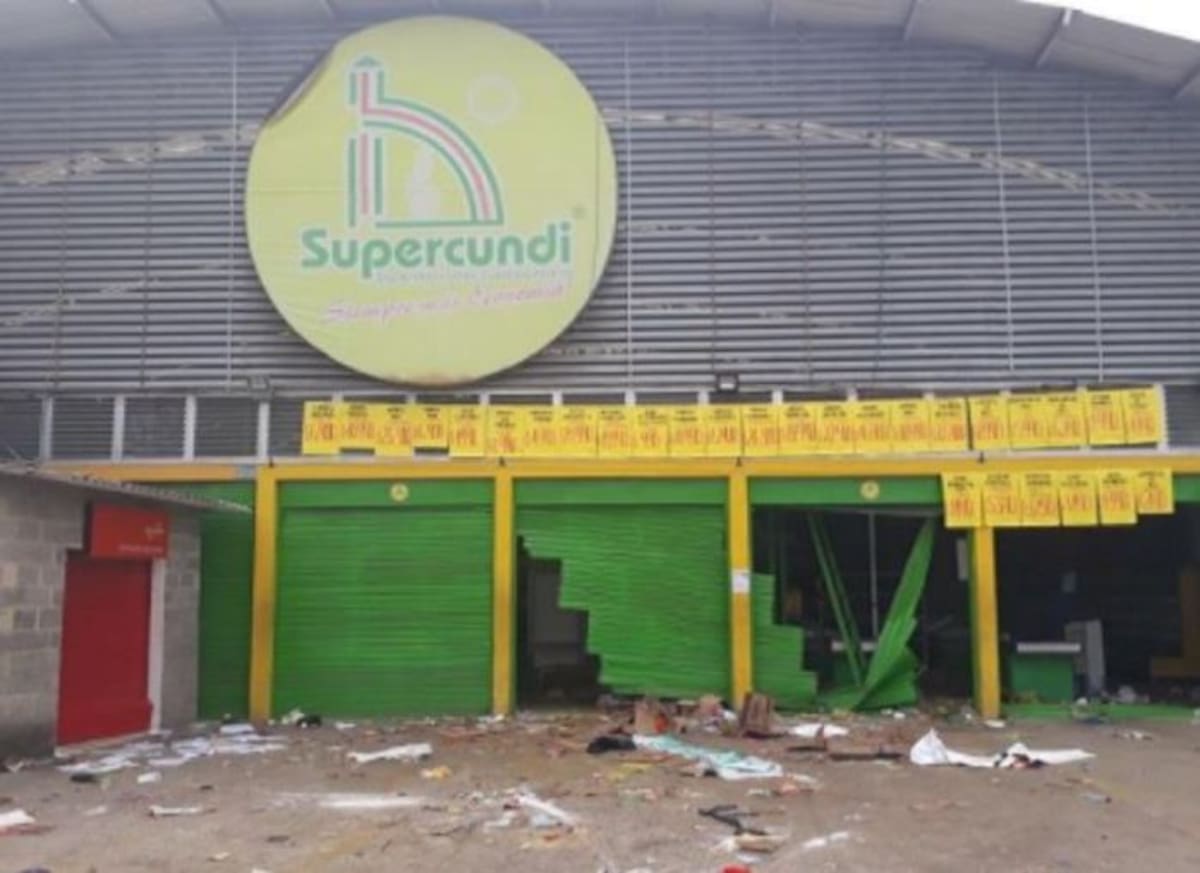 Tras conocerse las declaraciones de la Fiscalía en torno a la presunta propiedad de las Farc sobre los supermercados se registraron saqueos en varios municipios.