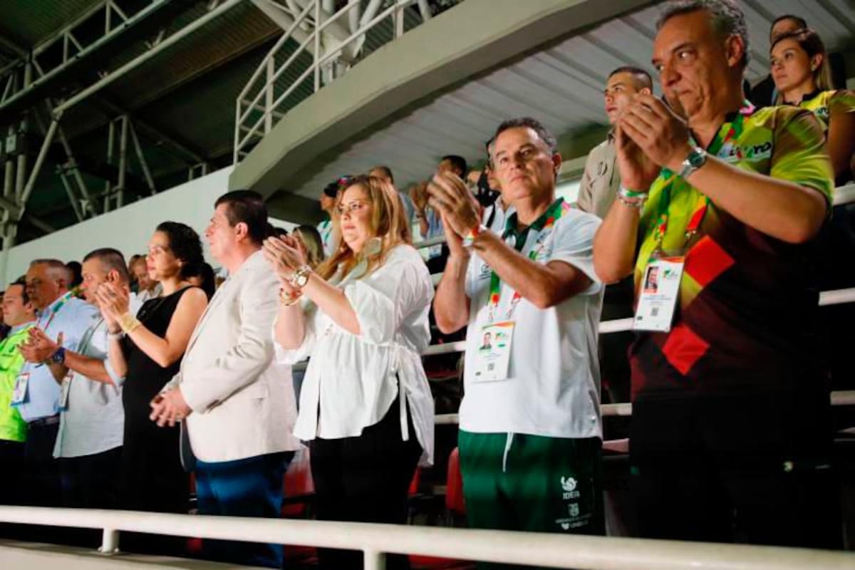 Gobernador de Antioquia dice que la ministra no estaba borracha