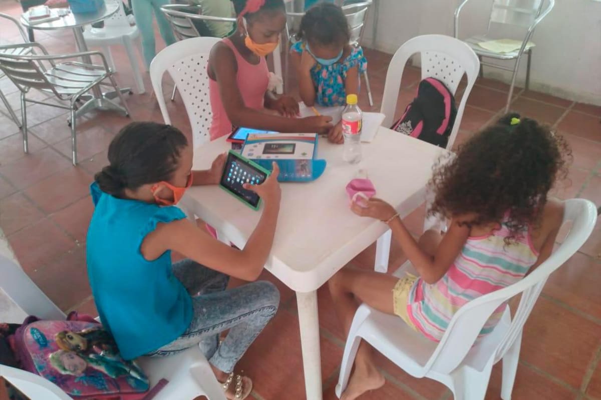 Fundación Corazón Contento trabaja por la comunidad de Revivir