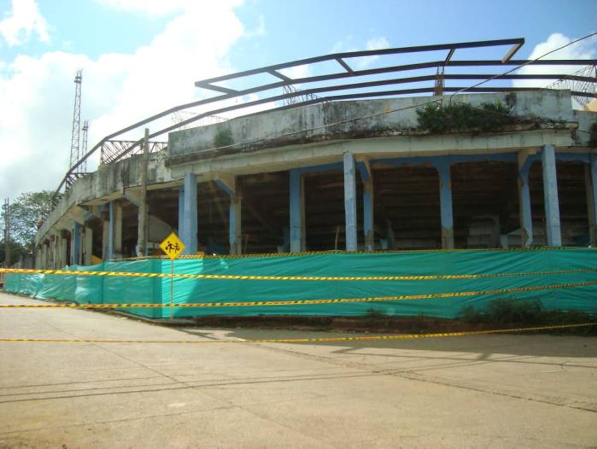 La demolición del estadio comenzó en septiembre de 2011, también con atrasos. DEIBYS PALOMINO/EL UNIVERSAL