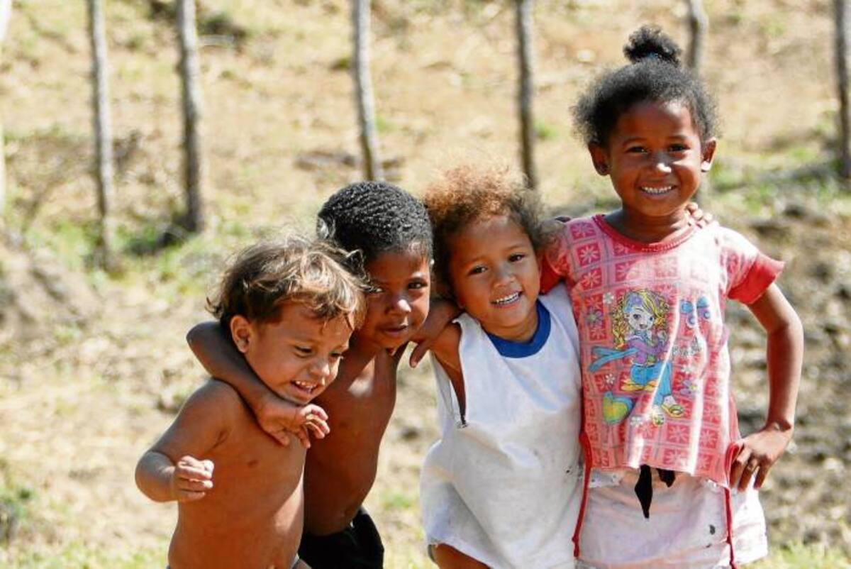 Niños de El Salado, escenario de una de las matanzas perpetradas por paramilitares, hace 12 años.