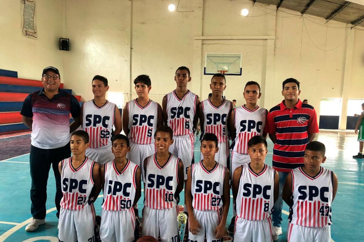 Salesianos fue el gran campeón de las cestas en los Juegos Intercolegiados