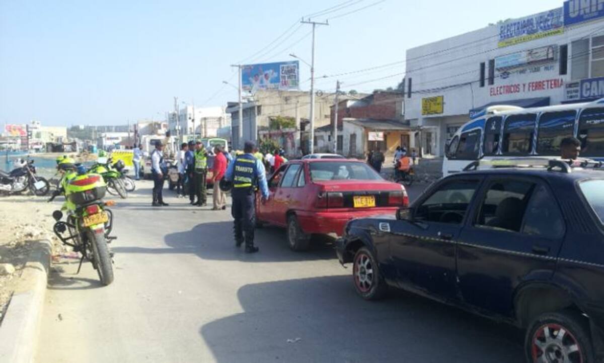 El operativo fue adelantado por el Departamento de Tránsito y Transporte de Cartagena y la Policía de Tránsito. CORTESÍA