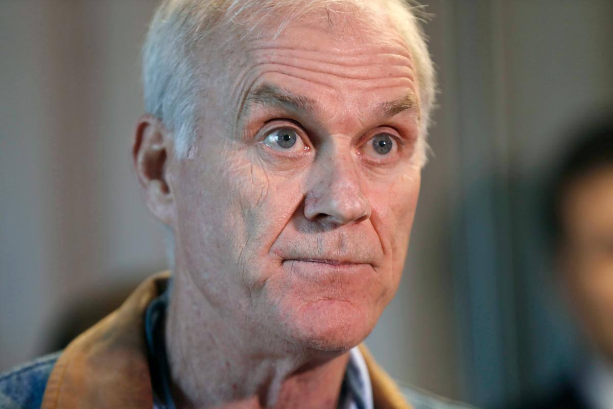 Pentágono despide al secretario de Marina por caso de SEAL