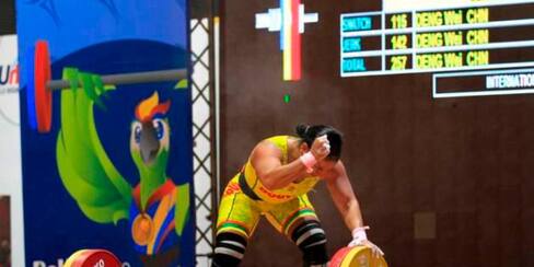 Dos oros para Mercedes Pérez en levantamiento de pesas