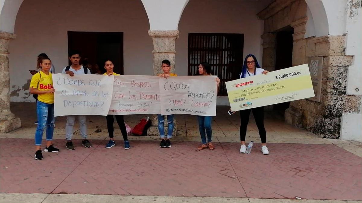 Las deportistas exigen el pago de los incentivos de preparación para los Juegos Nacionales. // CORTESÍA