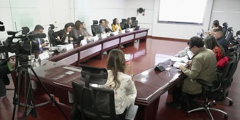 Contraloría acepta solicitud para participar en el proceso de empalme