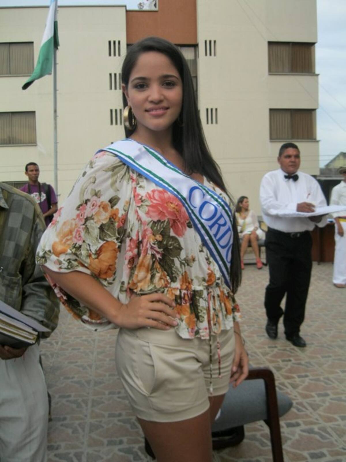 María Mónica Díaz Chaker, representa a Córdoba en el Reinado Nacional de la Ganadería.