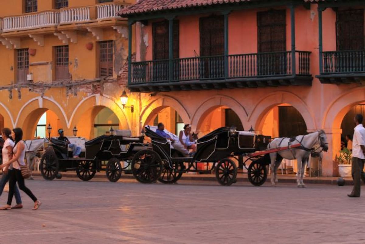Han pasado tres años desde que el Decreto 0656 de 2014 sacó a los cocheros de las plazas del Centro Histórico. El gremio hace un balance de lo que ha funcionado y lo que no. Zenia Valdelamar- El Universal