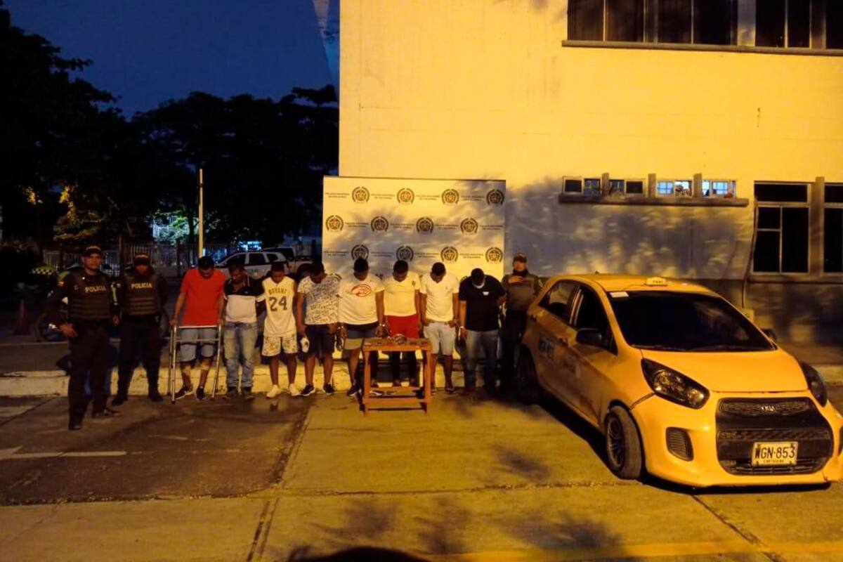 Pasacaballos: capturan a 8 sujetos que iban armados y dentro de un taxi
