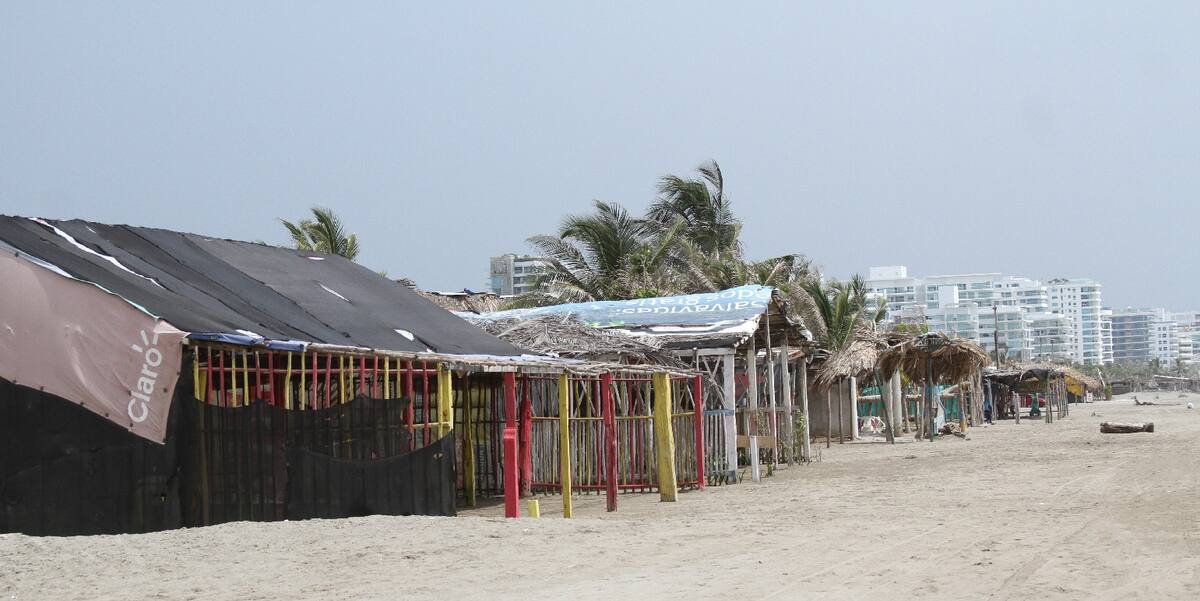 Restaurantes en La Boquilla acordaron una lista de precios fijos en comida, que está visible a todos los clientes.// ÓSCAR DÍAZ- EL UNIVERSAL