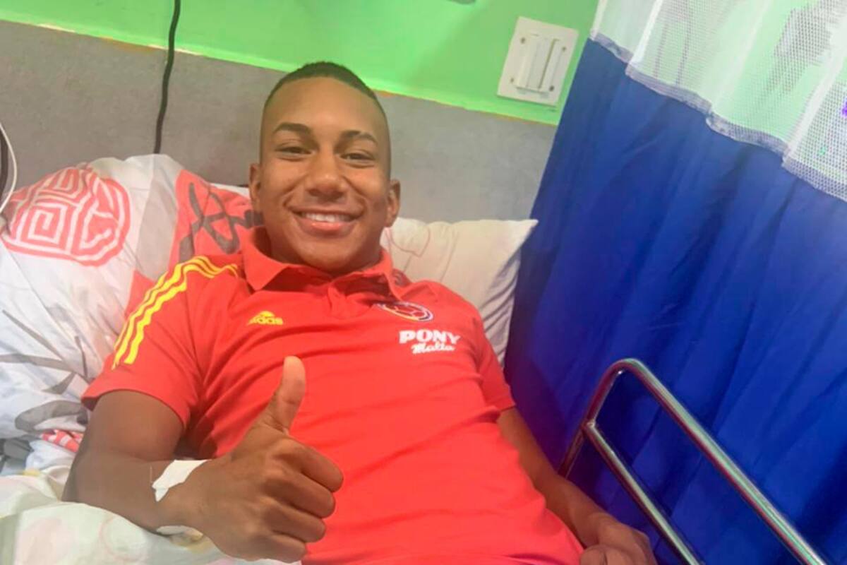 Tiene una bala en el muslo, pero aún sueña con llegar al Manchester City