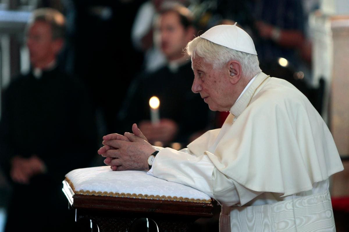 Benedicto XVI pide perdón por los abusos y errores bajo su responsabilidad