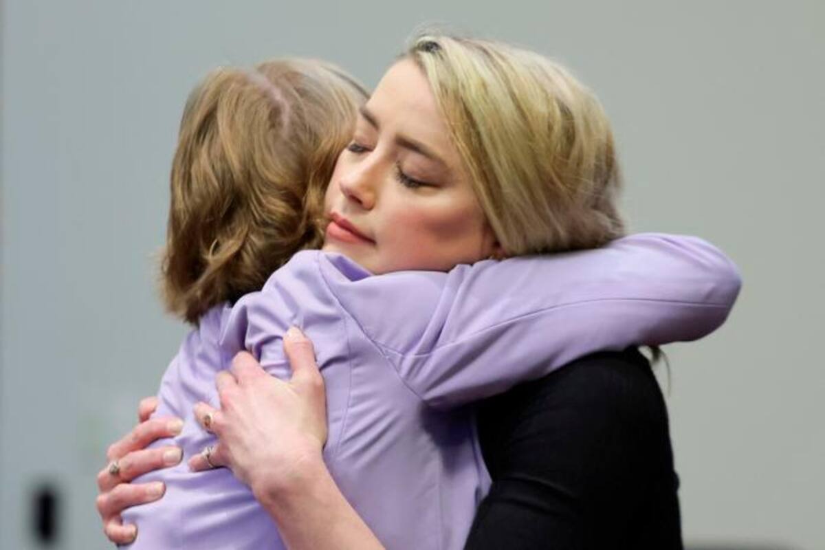 Miembro del jurado dice que Amber Heard lloró “con lágrimas de cocodrilo”