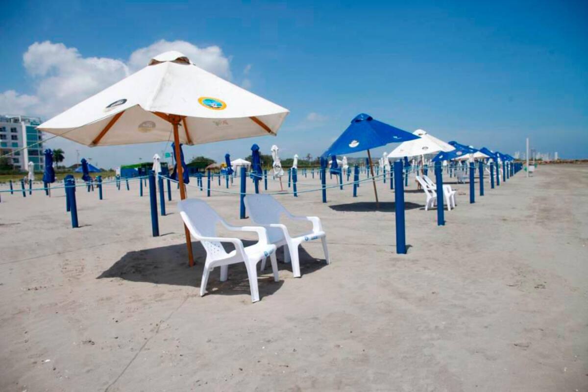 La bandera Blue Flag ya ondea en Playa Azul La Boquilla