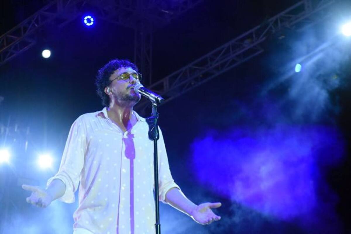 El cantante Andrés Cepeda emocionó a los asistentes con sus éxitos. CORTESÍA