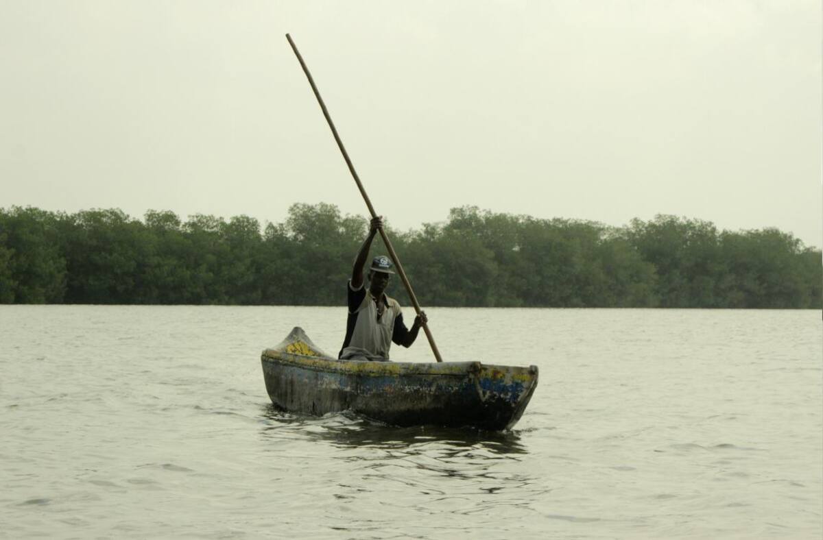 El mar también sufre de contaminación. La mayor minería pesquera en el país se hace a orillas de los ríos, y todos los ríos mueren en el mar transportando los metales pesados. Foto: Viviana Cueto Ortega.