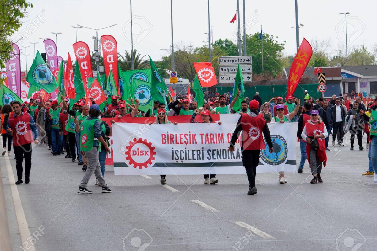 Detienen 210 personas en protestas del día de los trabajadores en Turquía