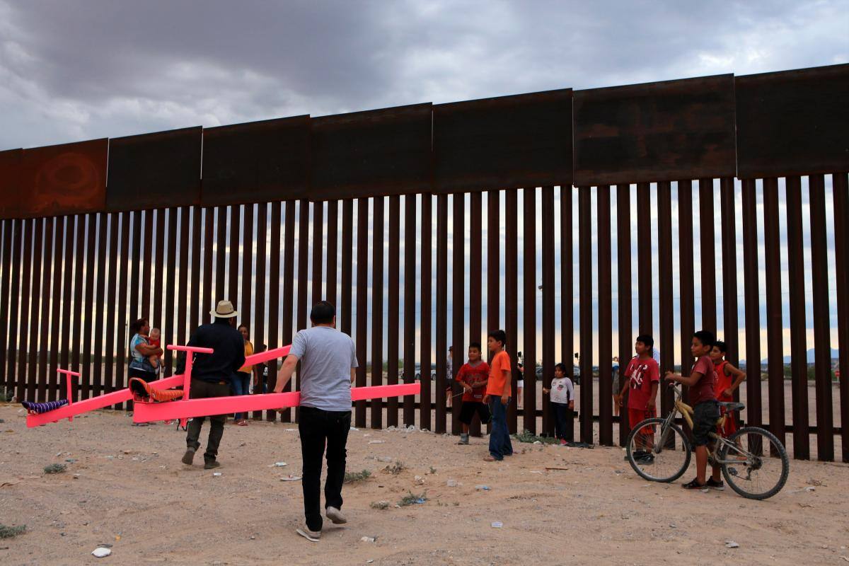 Denuncian por corrupción a 105 agentes migratorios mexicanos
