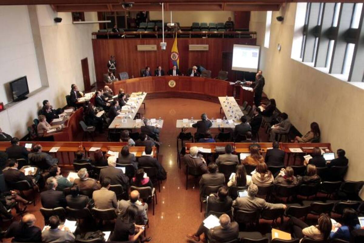 En la plenaria del Senado de la República, se presentarán los tres candidatos a magistrado de la Corte Constitucional. COLPRENSA