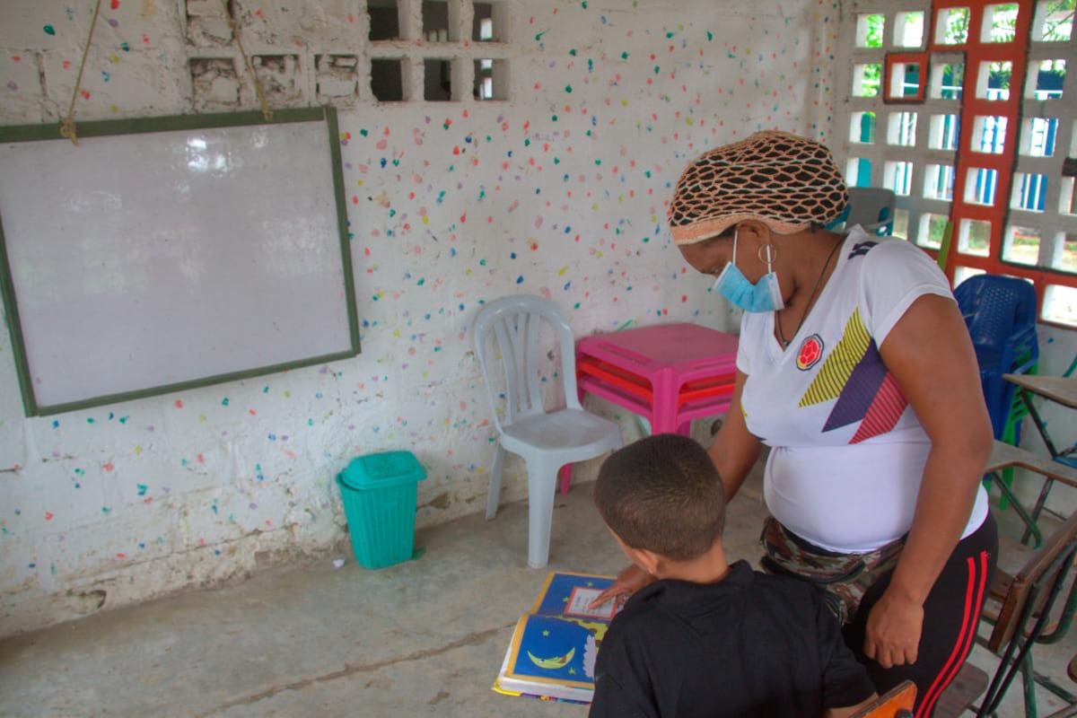 Alegría para los niños de Revivir de los Campanos