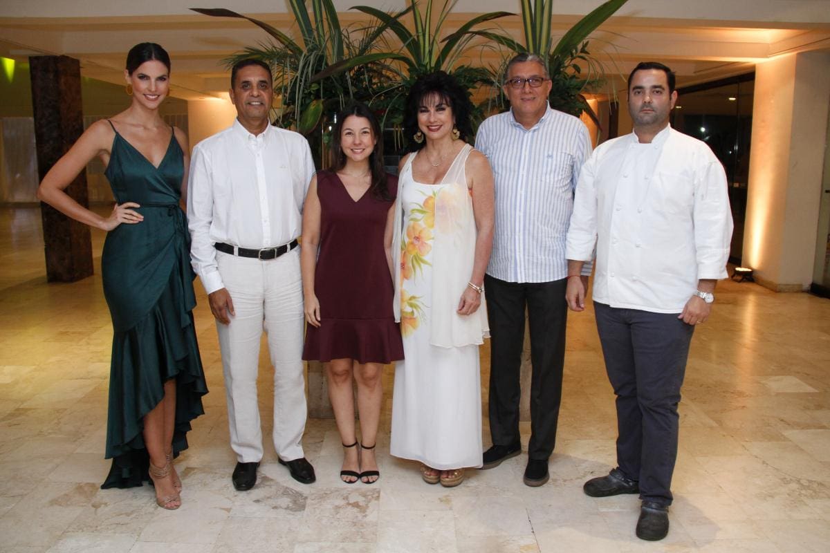 Cena por el aniversario de la Fundación Remanso de Amor