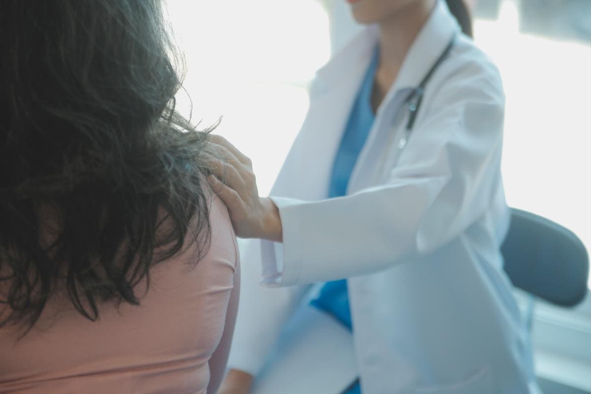 Exposición a mezclas de metales podría aumentar el riesgo de cáncer de mama