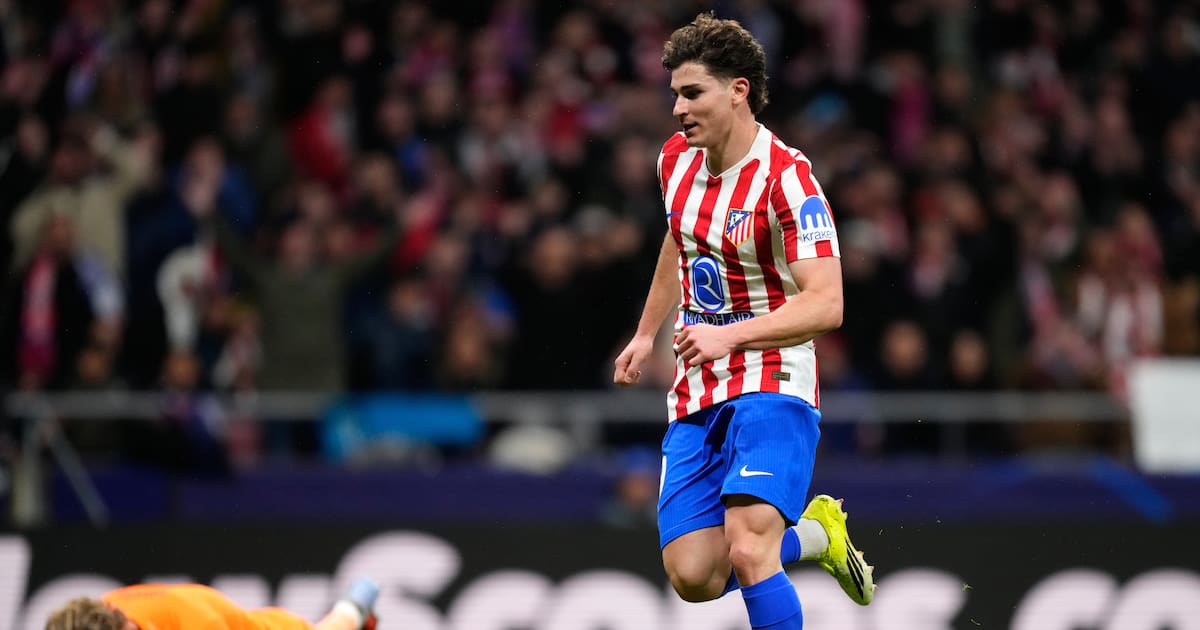 Antonin Kinsky, the goalkeeper who made mistakes in the Champions League, receives support