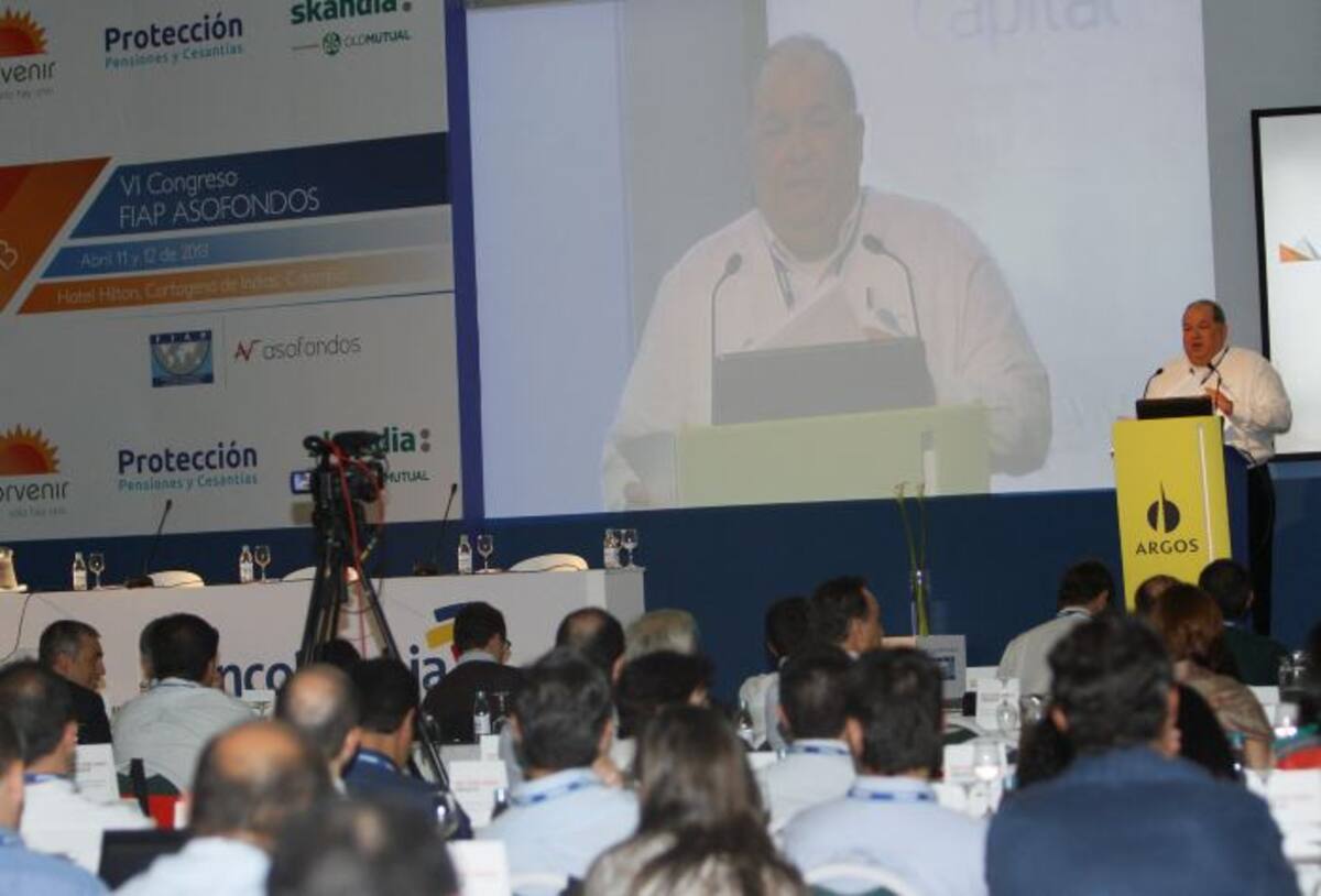 El presidente del Consejo Directivo de Asofondos, Alcides Vargas, en la sesión de instalación del VI Congreso FIAP Asofondos y XI Seminario Internacional FIAP 2013. JULIO CASTAÑO - EL UNIVERSAL