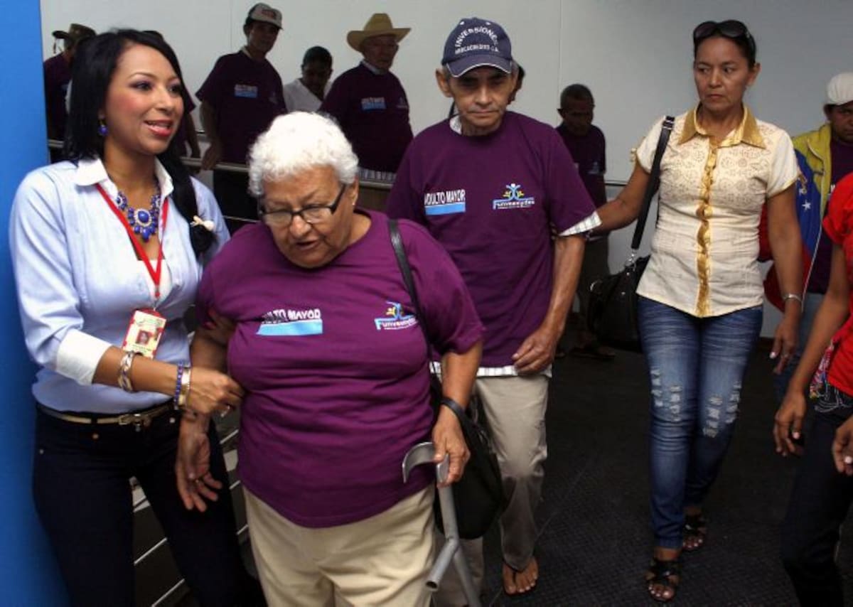 Los municipios que no cuentan con centros del adulto mayor están dejando de recibir recursos de la estampilla. ARCHIVO/