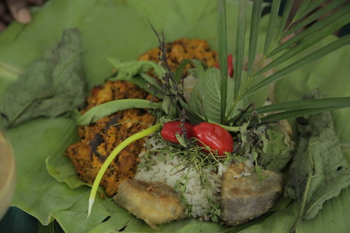 En la categoría Reproducción, el tercer lugar fue para el Colectivo Pacífico con su receta “Seco de cogollo de naidí con chaupiza” del Pacífico colombiano. COLPRENSA