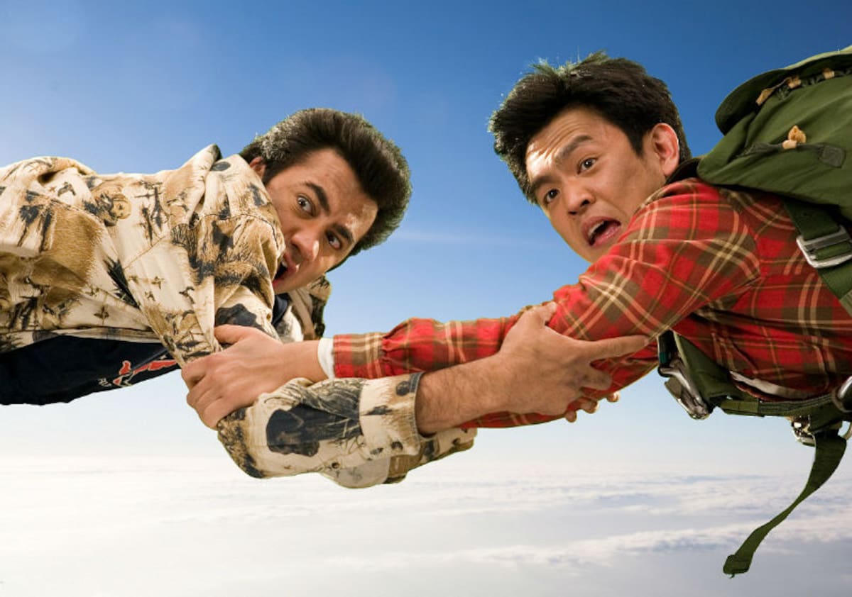"Harold & Kumar: Escape from Guantanamo Bay" Es una película que cuenta la historia de Harold y Kumar, dos turistas que son tomados por terroristas y ahora son perseguidos por la policía.