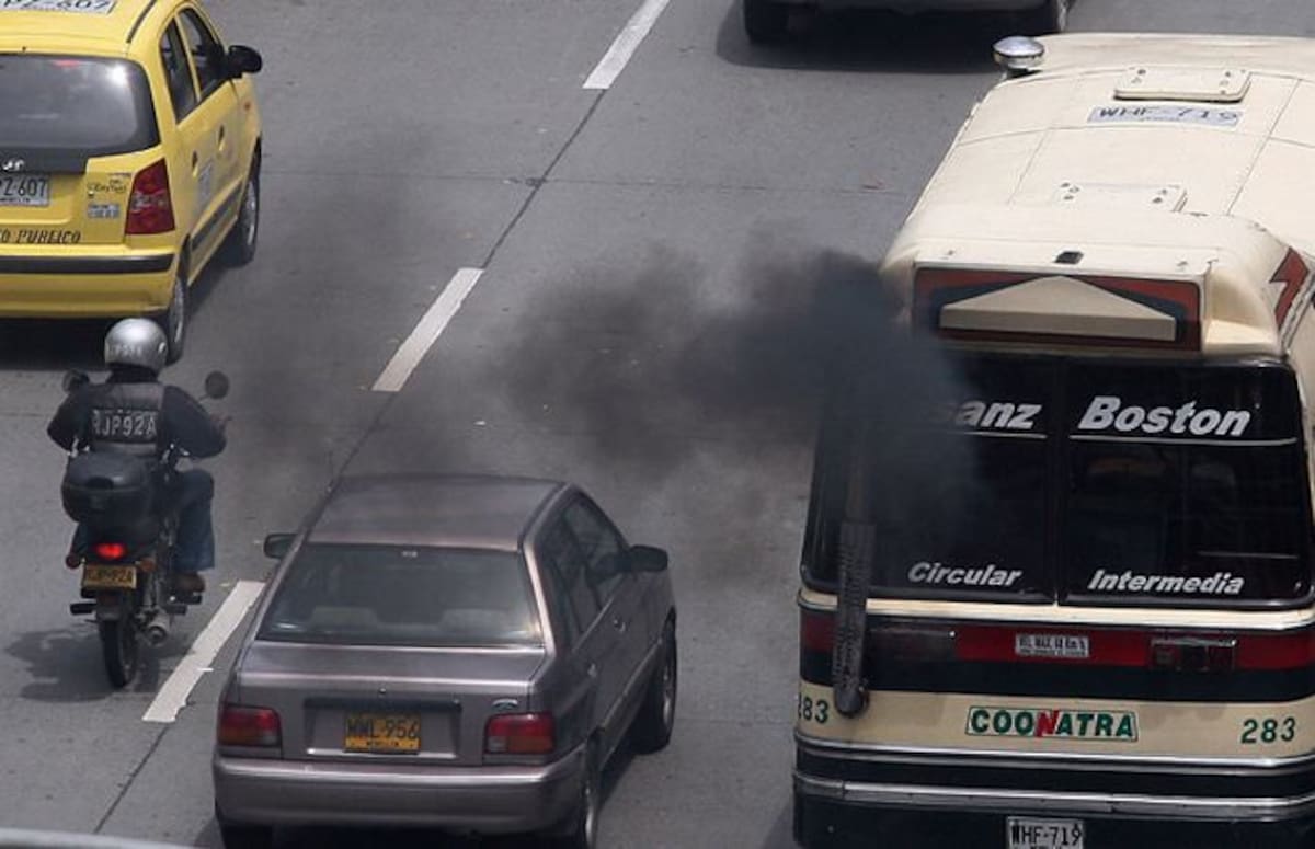 Los medios de transporte terrestre, producen el mayor número de los gases efecto invernadero del país COLPRENSA