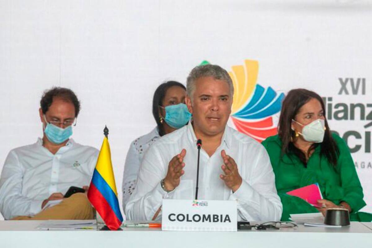 Duque advirtió de complicidad de Maduro con grupos ilegales en Colombia