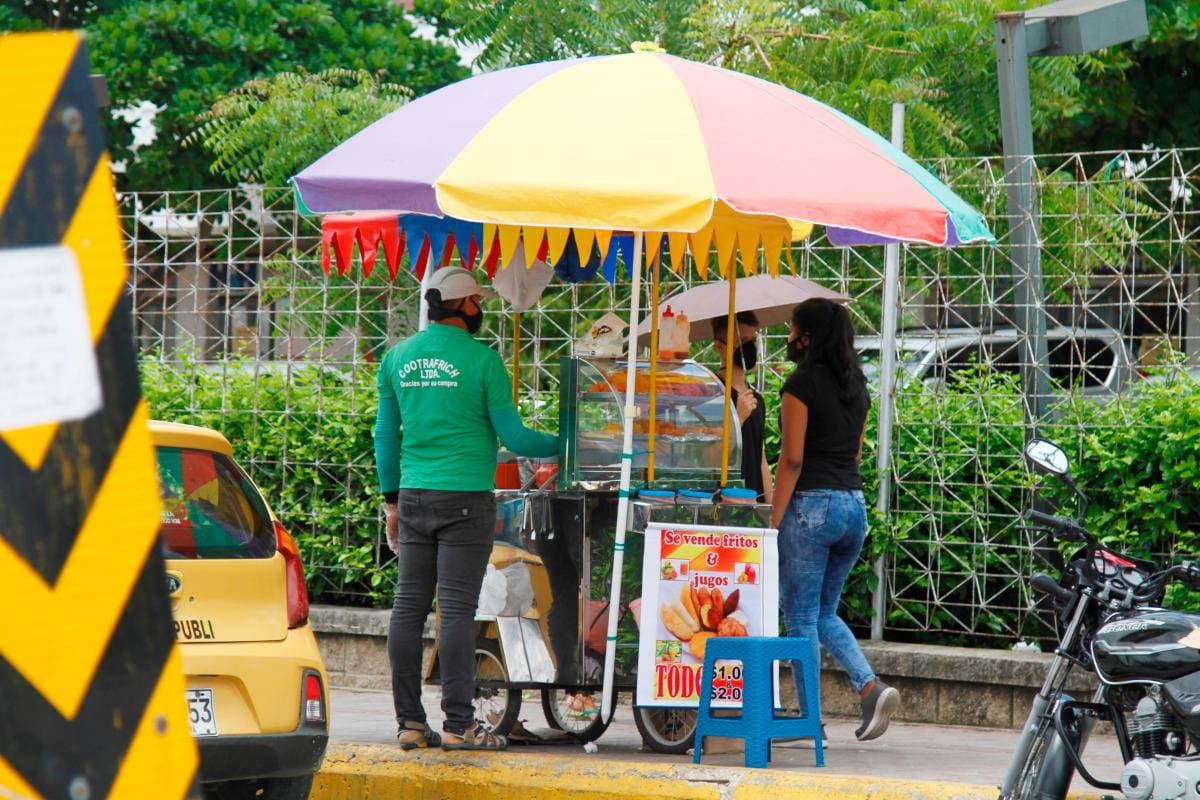 Se activa plan de acción para formalizar a vendedores de Cartagena