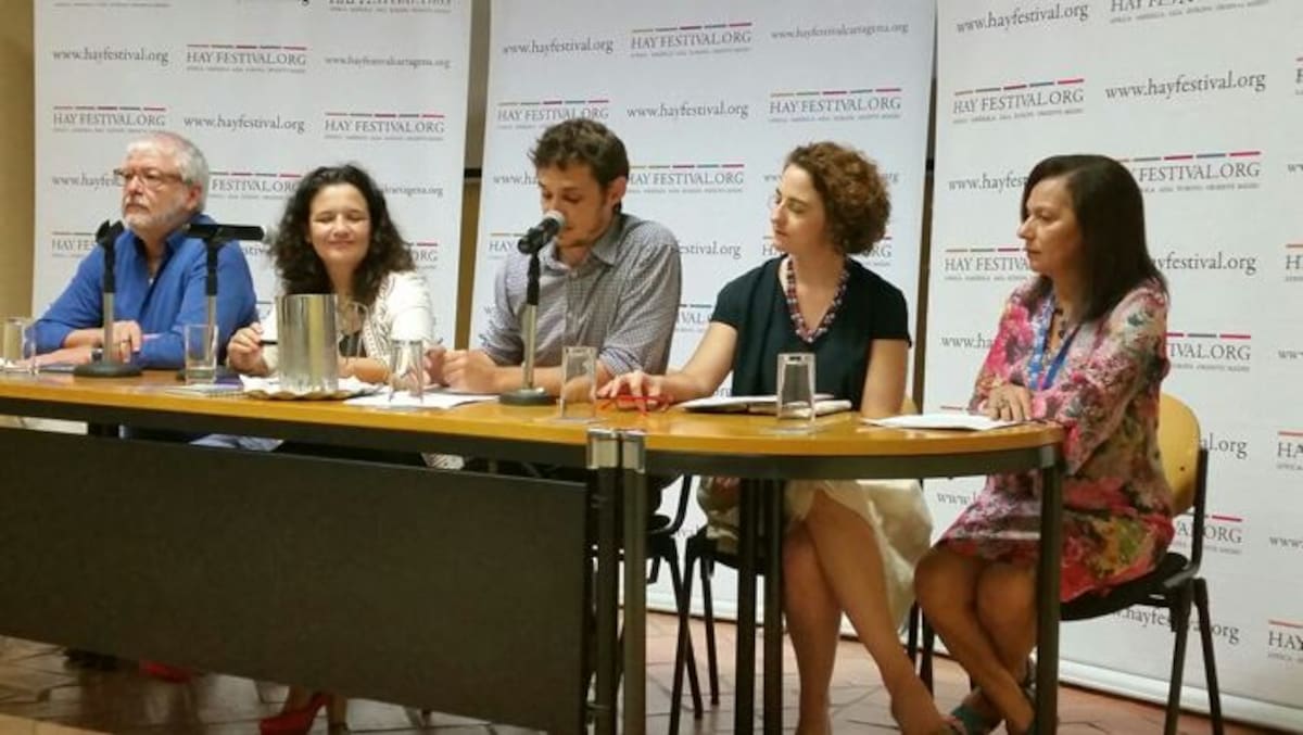 La versión 2016 del Hay Festival fue lanzada este jueves en la Casa de Cooperación Española. En la mesa principal, Alberto Abello, Cristina Fuentes, directora del Hay Festival para América Latina; Amalia de Pombo, directora de desarrollo del Hay Festival Casrtagena de Indias y Shirlie Navarro, directora de la fundación Plan Internacional, quie lidera el Hay Festivalito. Erica Otero Brito - El Universal