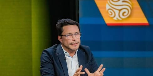 Candidato lanzó críticas al centralismo y defiende a un país de regiones