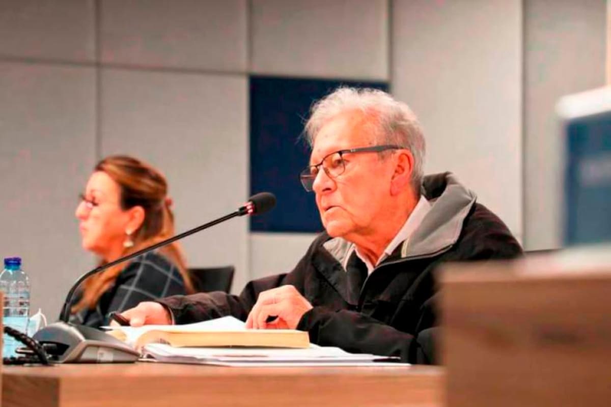 EE. UU. sanciona al general (r) Arias Cabrales por toma del Palacio de Justicia