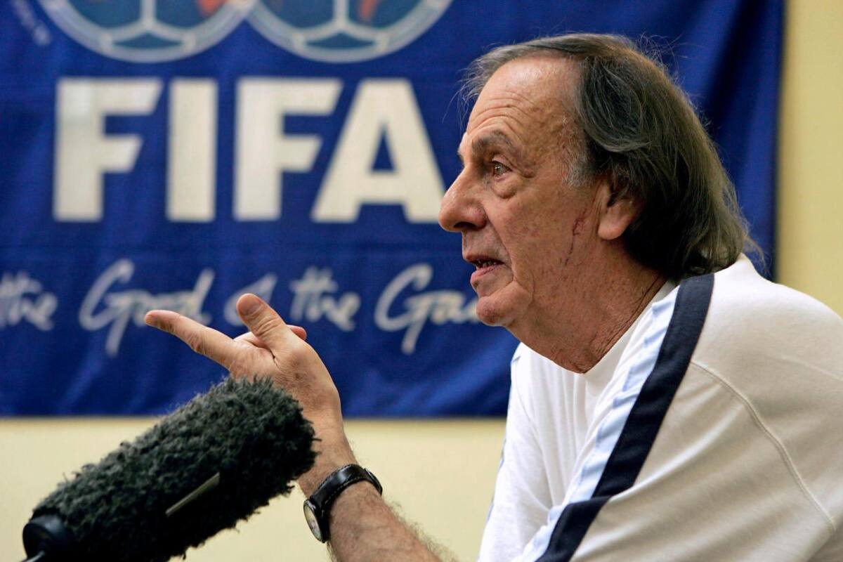Atención: César Luis Menotti está en delicado estado de salud