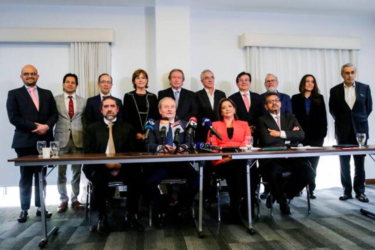 Reforma a la salud: ex ministros piden explicaciones a ministra Corcho