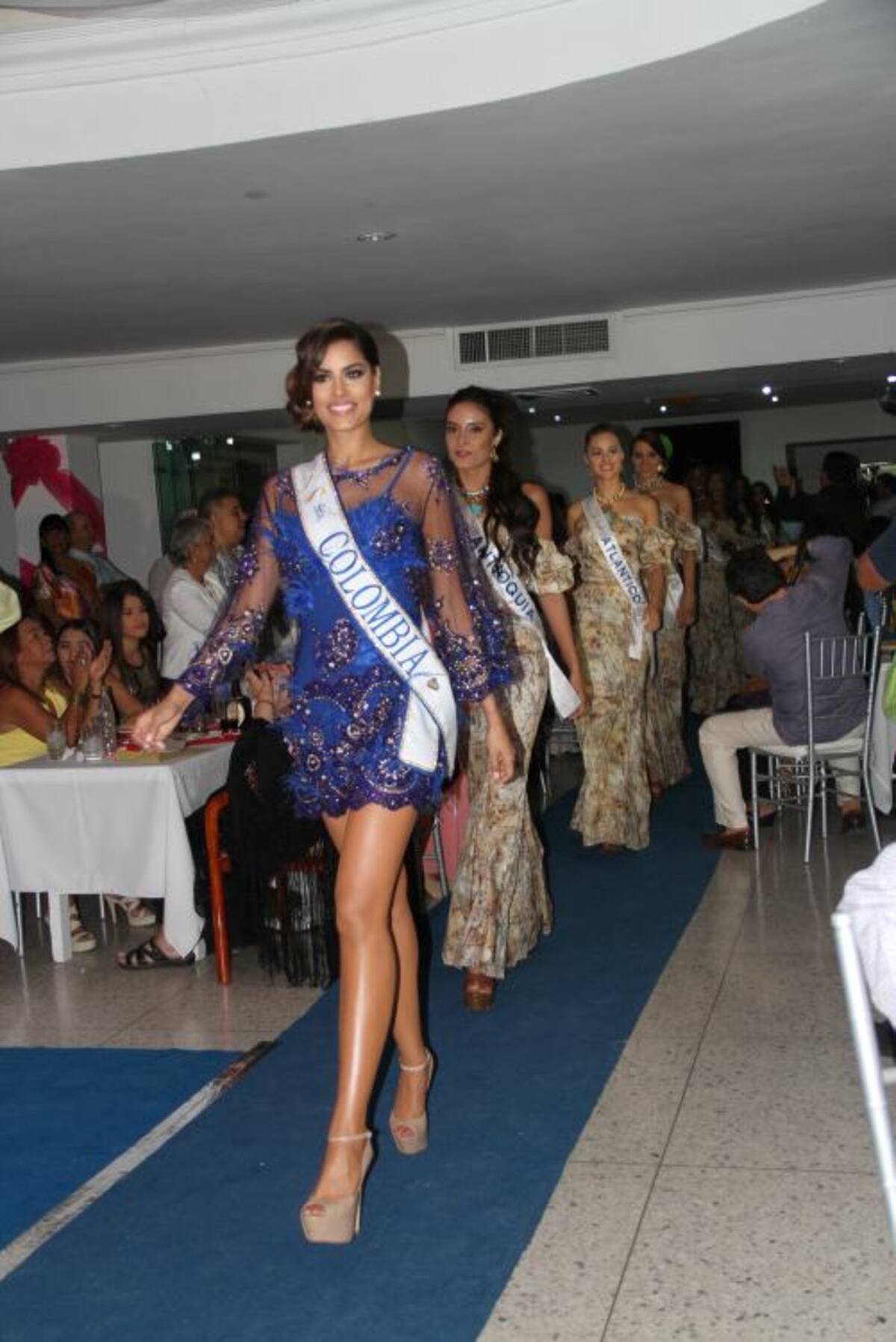 La Señorita Colombia, Ariadna Gutiérrez, con un vestido de Blanca Arroyo.
