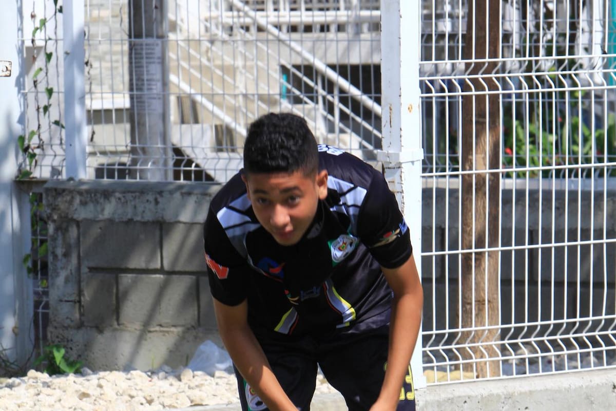 Camilo Guzmán, con magia para jugar al fútbol