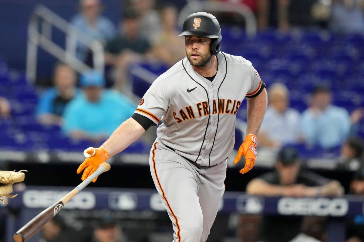 MLB: Primera base Darin Ruf acordó contrato de una campaña con Cerveceros