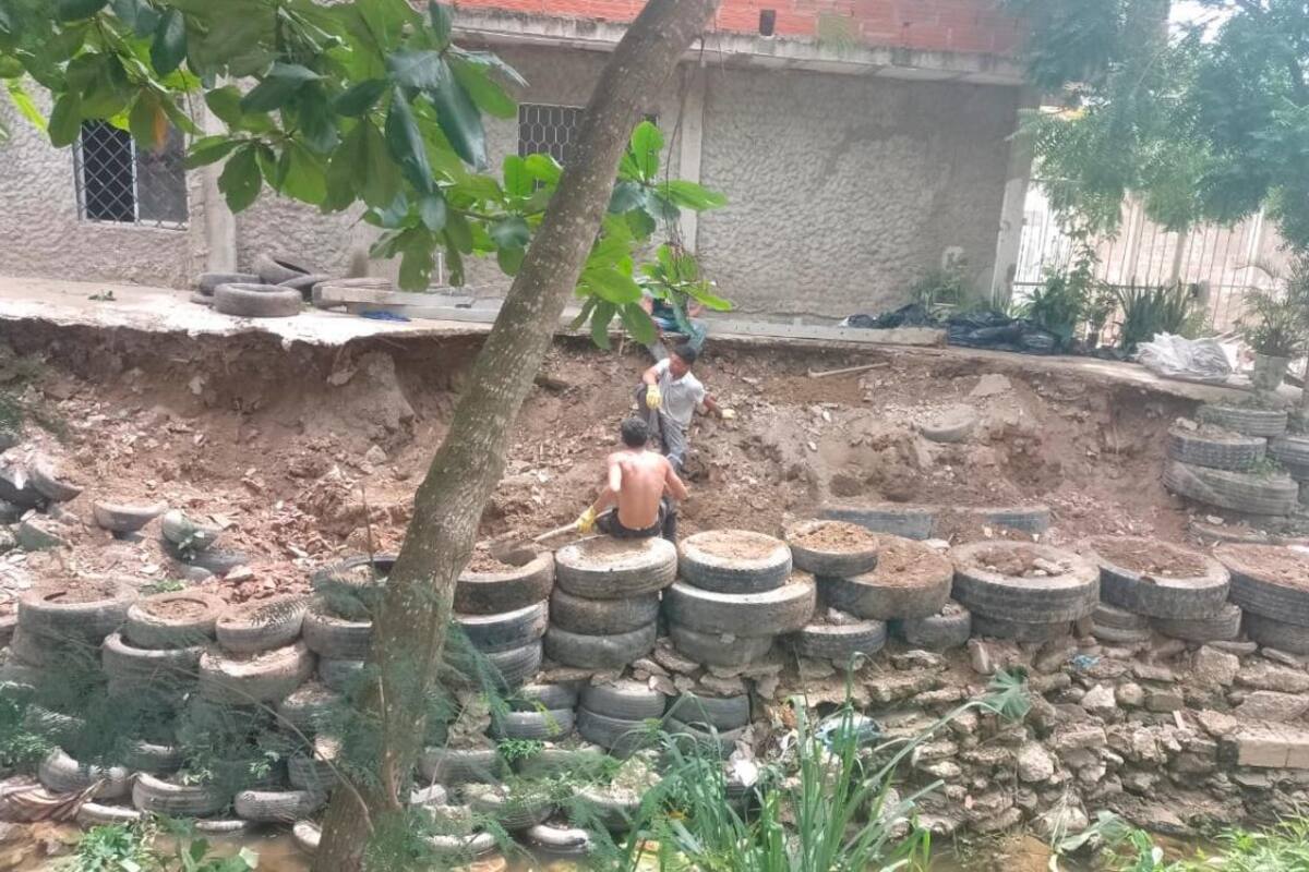 “El caño se nos lleva los muros”: San José de Los Campanos está en alerta