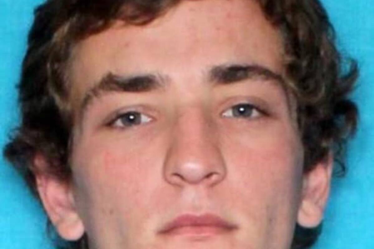 Arrestan a joven que mató a sus padres y a otras tres personas en EE.UU.