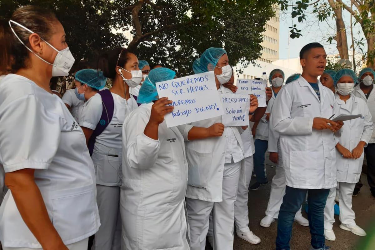 Personal del HUC pide garantías para trabajar y el pago de salarios